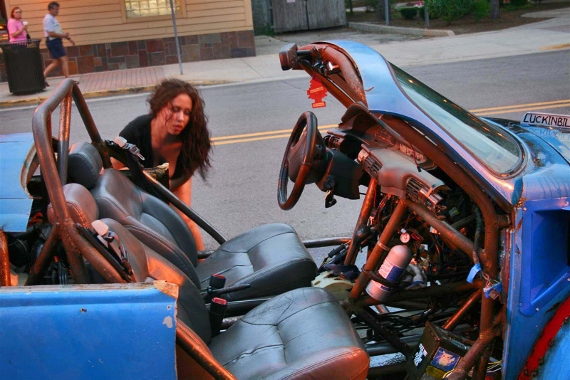 Illustration for article titled Noir Leather Bikini Car Wash Meetup Pictures